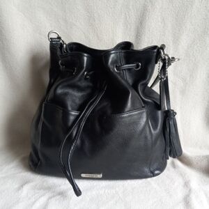 Coach Avery Black Bucketbag Leather